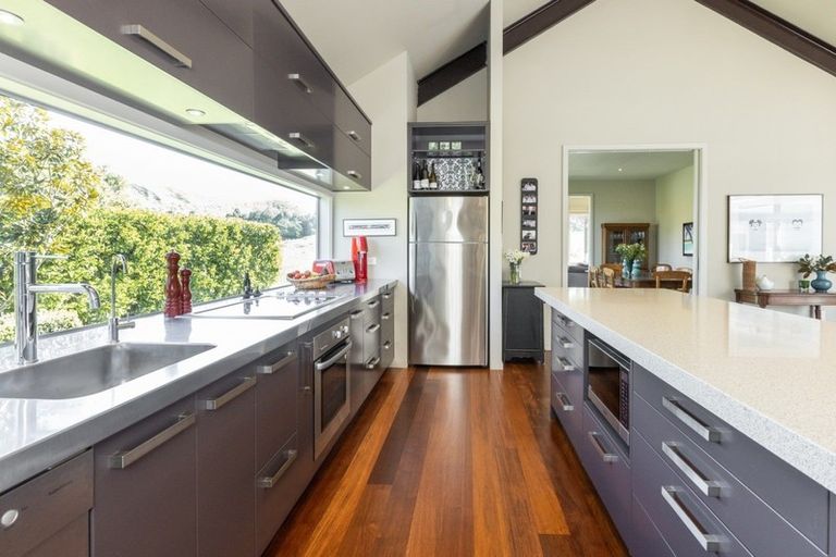 Photo of property in 15 Lakeview Terrace, Taradale, Napier, 4112