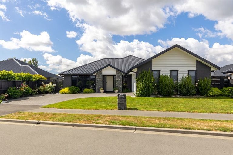 Photo of property in 31 Bronco Drive, Aidanfield, Christchurch, 8025