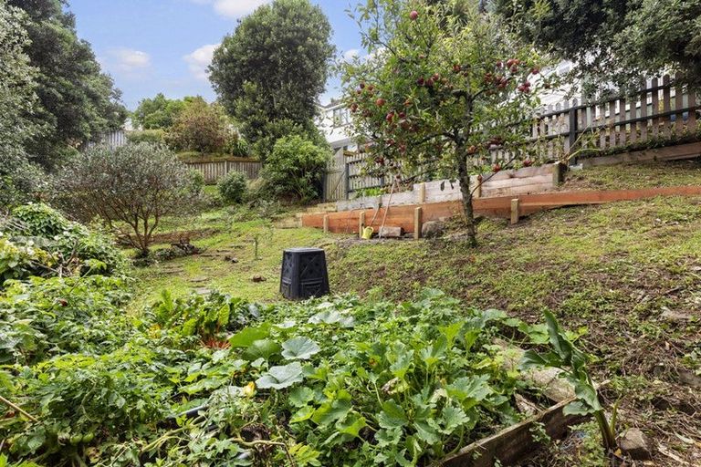 Photo of property in 11 Leveson Street, Strathmore Park, Wellington, 6022