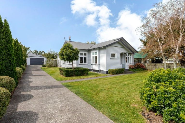 Photo of property in 12 Albert Street, Dannevirke, 4930