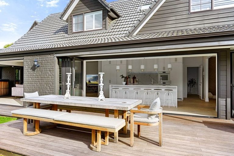 Photo of property in 5 Lavinia Grove, Waikanae Beach, Waikanae, 5036