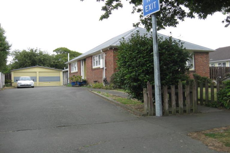 Photo of property in 21 Ballantyne Avenue, Upper Riccarton, Christchurch, 8041
