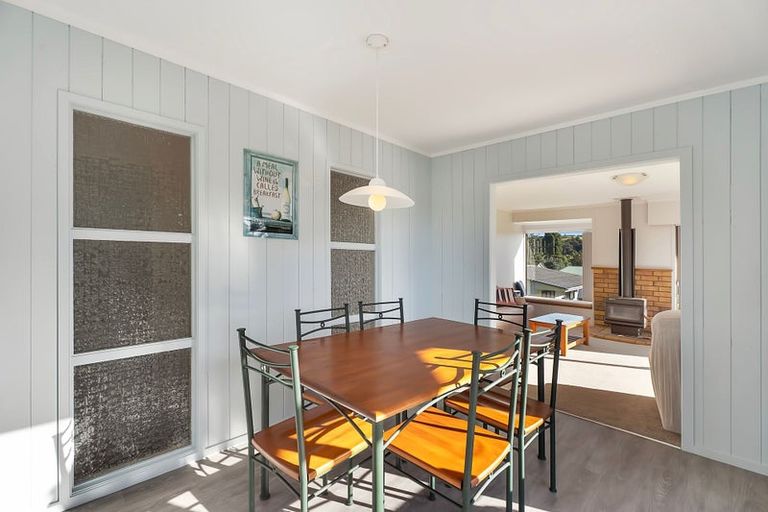 Photo of property in 17 Kauri Place, Tairua, 3508