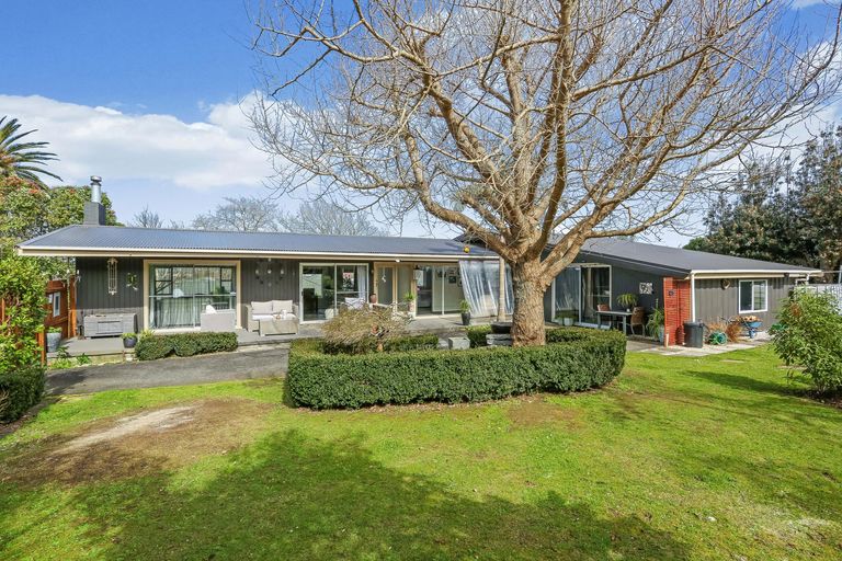 Photo of property in 11 Harrisville Road, Tuakau, 2121