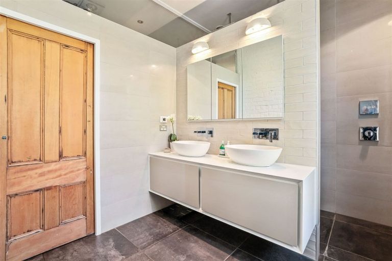 Photo of property in 18 Saint James Avenue, Papanui, Christchurch, 8053