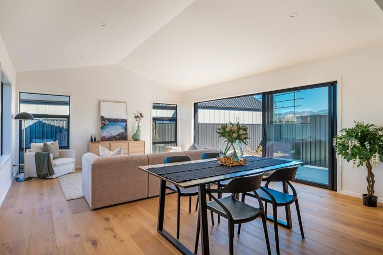 Photo of property in 6 Simpson Crescent, Wanaka, 9305