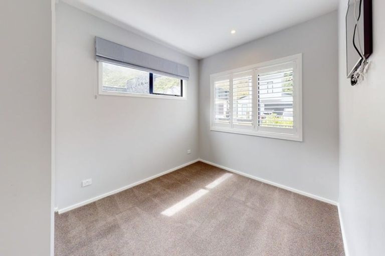 Photo of property in 105 Silverstream Road, Crofton Downs, Wellington, 6035