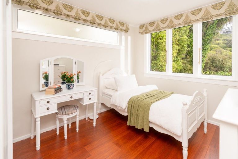 Photo of property in 19 Waikare Street, Karori, Wellington, 6012