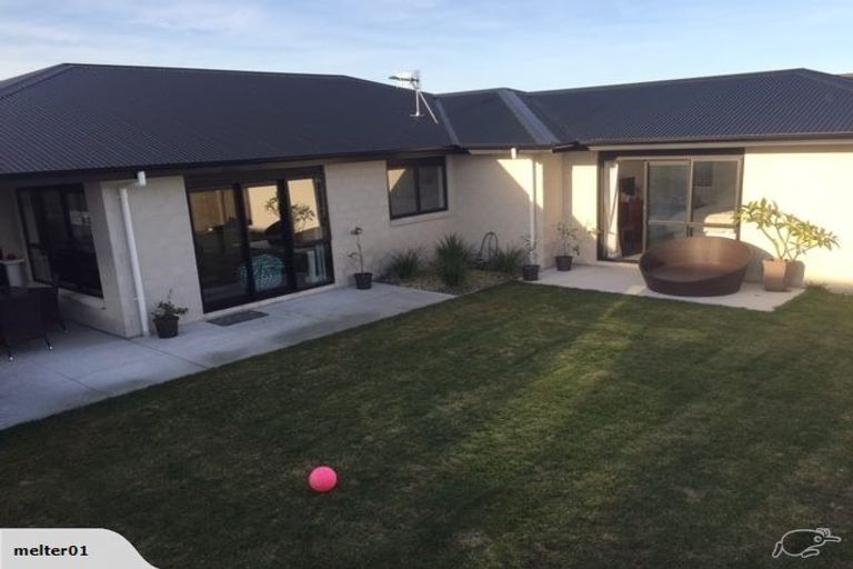 Photo of property in 23 Ponga Place, Papamoa Beach, Papamoa, 3118