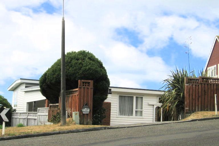 Photo of property in 34 Halifax Street, Kingston, Wellington, 6021