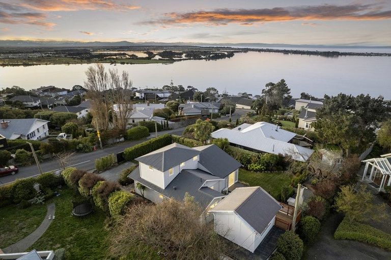 Photo of property in 87 Saint Andrews Hill Road, Mount Pleasant, Christchurch, 8081