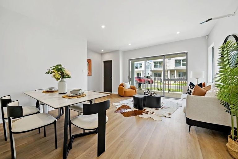 Photo of property in 23 Yellow Pear Lane, Karaka, 2578