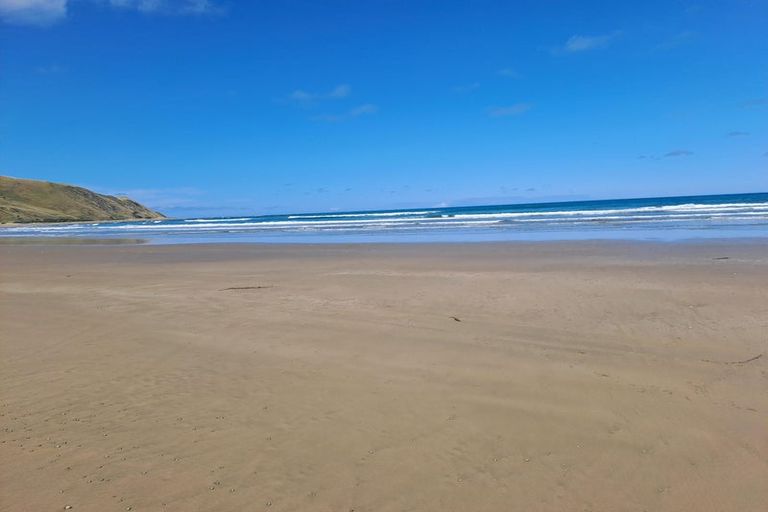 Photo of property in 39 Shoal Beach Road, Aramoana, Omakere, 4271