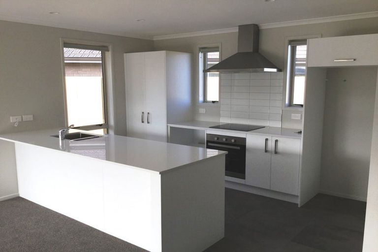 Photo of property in 5 Carronade Street, Papamoa Beach, Papamoa, 3118