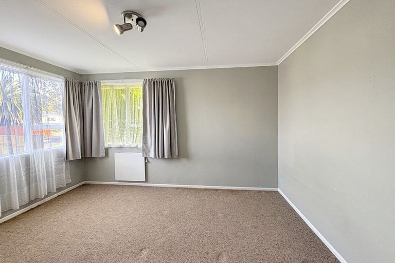 Photo of property in 25 Camellia Avenue, Aramoho, Whanganui, 4500