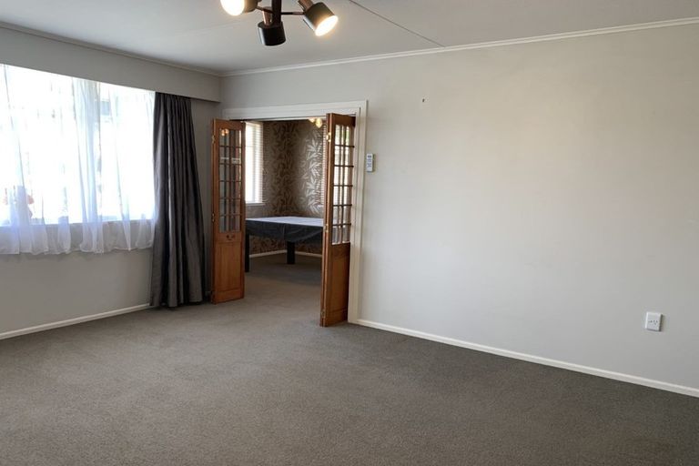 Photo of property in 410 Warspite Avenue, Ascot Park, Porirua, 5024