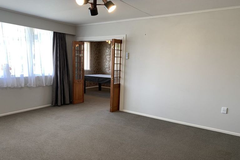 Photo of property in 410 Warspite Avenue, Ascot Park, Porirua, 5024