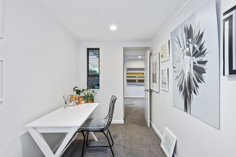 Photo of property in 10 Keetly Place, Ohoka, Kaiapoi, 7692