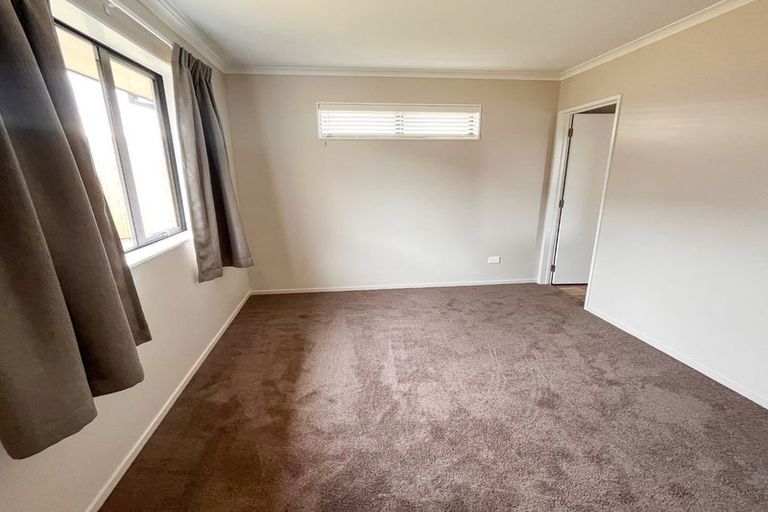 Photo of property in 10 Larissa Road, Halswell, Christchurch, 8025