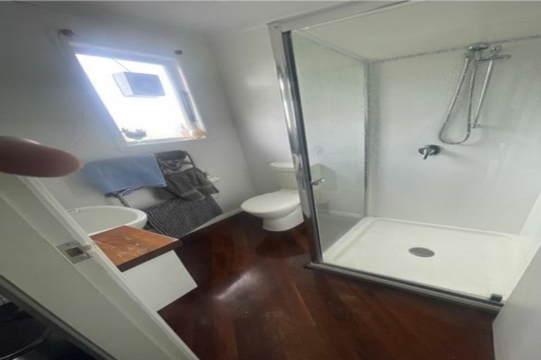 Photo of property in 10 Sheridan Terrace, Johnsonville, Wellington, 6037