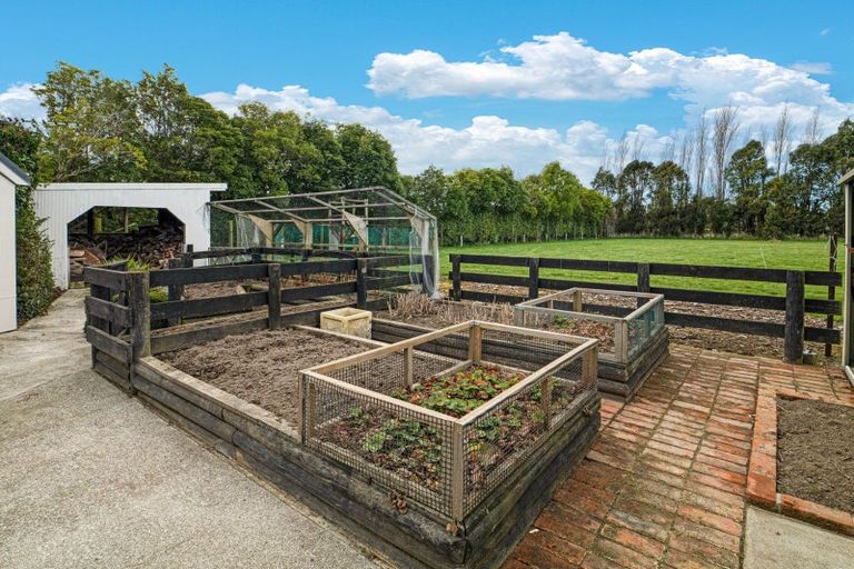 Photo of property in 86 Stanleys Road, Harewood, Christchurch, 8051