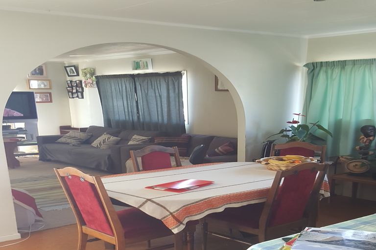 Photo of property in 1/5 Senecio Place, Weymouth, Auckland, 2103