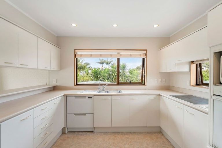 Photo of property in 1/24 Saltburn Road, Milford, Auckland, 0620