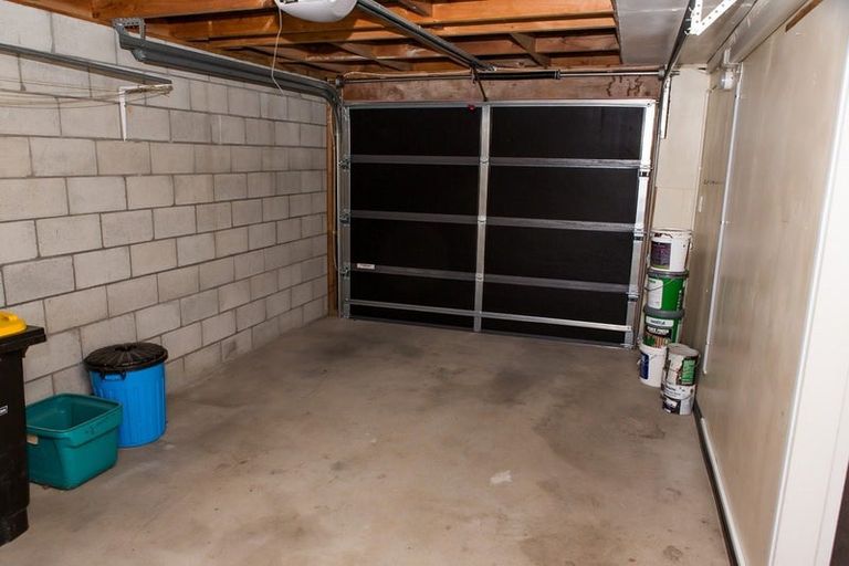 Photo of property in 45c Oxford Street, Tawa, Wellington, 5028