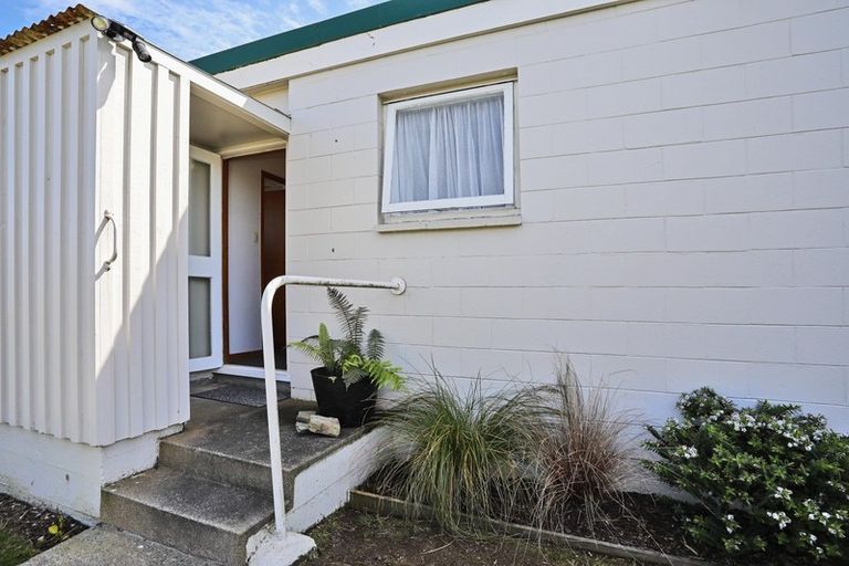 Photo of property in 22 Avenal Street, Avenal, Invercargill, 9810