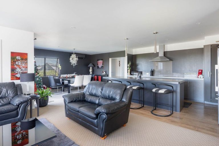 Photo of property in 2 Cherry Lane, Acacia Bay, Taupo, 3330