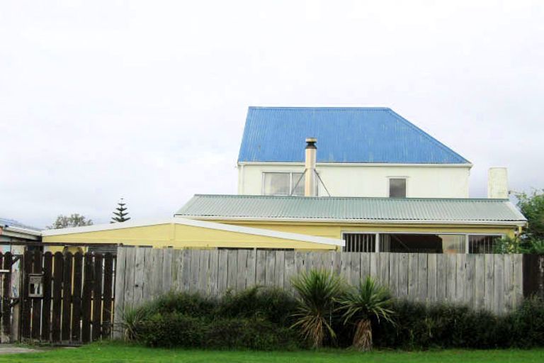 Photo of property in 156 Manly Street, Paraparaumu Beach, Paraparaumu, 5032