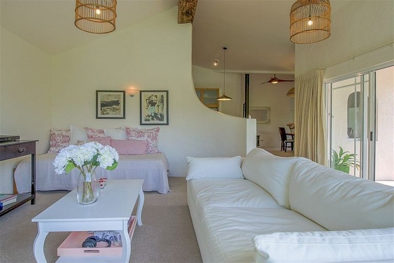 Photo of property in 67 Pa Road, Kerikeri, 0230