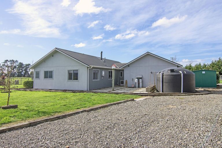 Photo of property in 172 Manaia Road, Homebush, Masterton, 5885