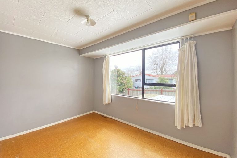 Photo of property in 19 Sunningdale Street, Wattle Downs, Auckland, 2103