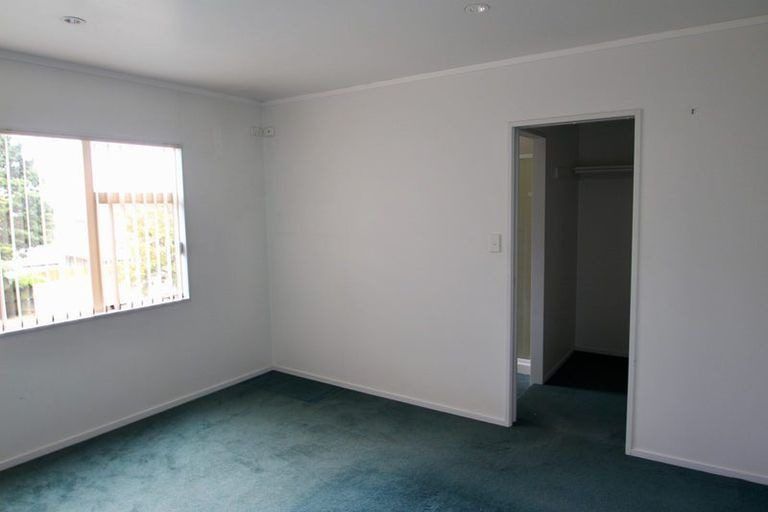 Photo of property in 78 Goodwood Drive, Goodwood Heights, Auckland, 2105