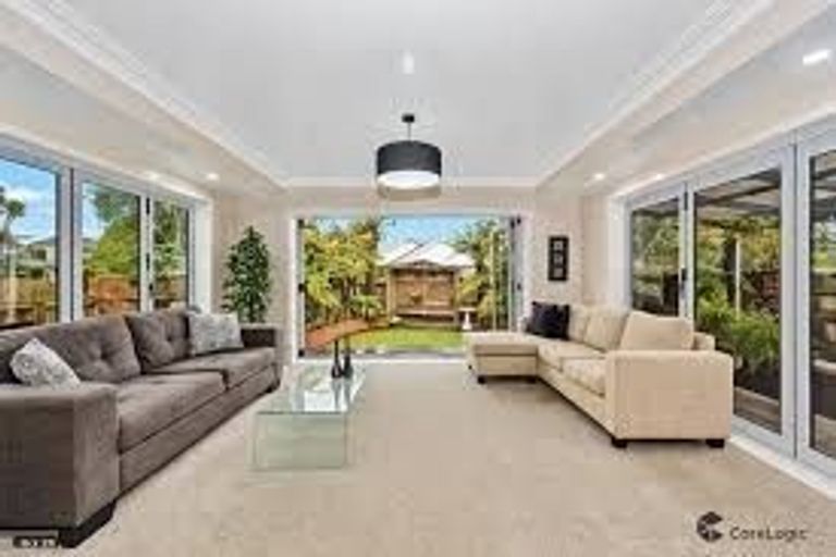 Photo of property in 9 Lynwood Place, Chedworth, Hamilton, 3210