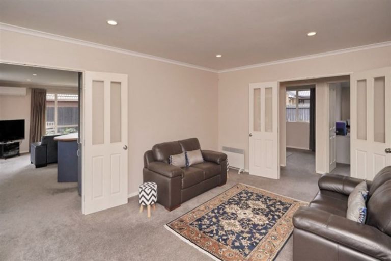 Photo of property in 32 Glencullen Drive, Casebrook, Christchurch, 8051