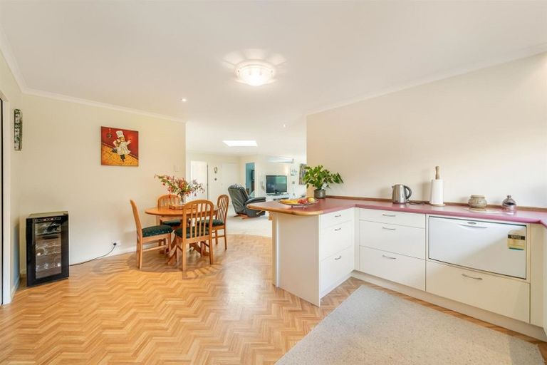 Photo of property in 38 Hinemoa Street, Waiwhetu, Lower Hutt, 5010