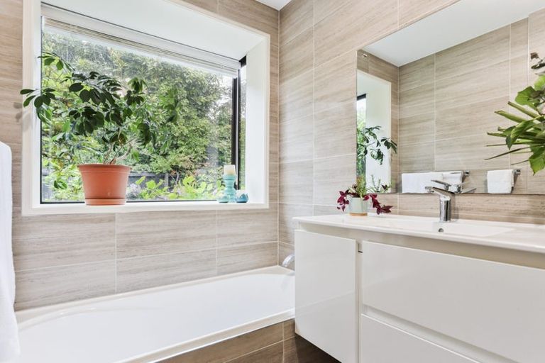 Photo of property in 1/5 Merrin Street, Avonhead, Christchurch, 8042