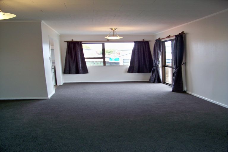 Photo of property in 74 Moore Street, Leamington, Cambridge, 3432