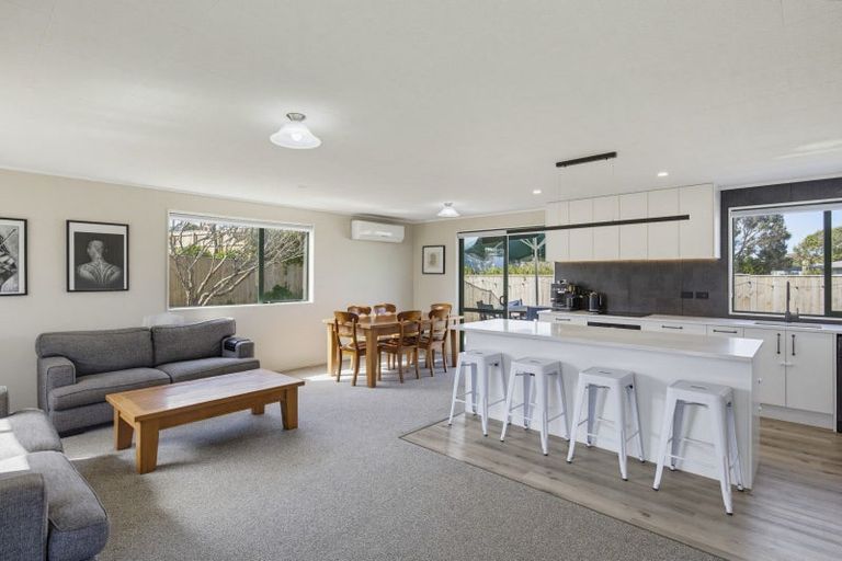 Photo of property in 16b Karaka Street, Otaki Beach, Otaki, 5512