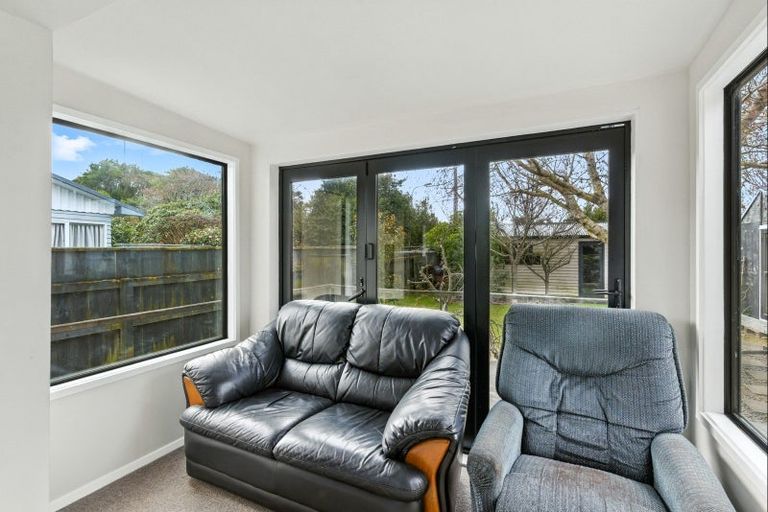 Photo of property in 22 York Street, Levin, 5510