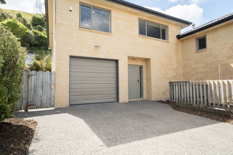 Photo of property in 24 Erlestoke Crescent, Churton Park, Wellington, 6037
