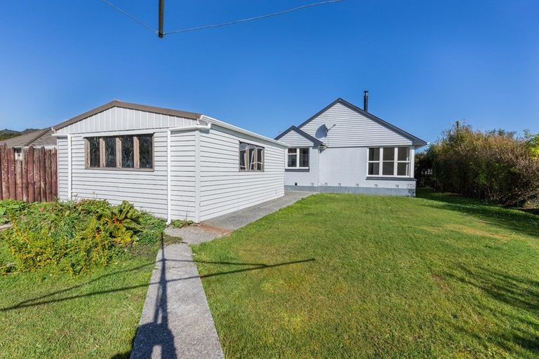 Photo of property in 9 Wickes Street, Cobden, Greymouth, 7802