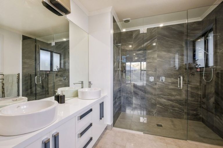 Photo of property in 4 Caledonian Place, Cromwell, 9310