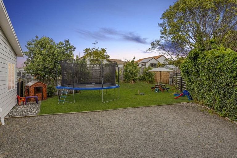 Photo of property in 5a Sharda Grove, Paraparaumu Beach, Paraparaumu, 5032