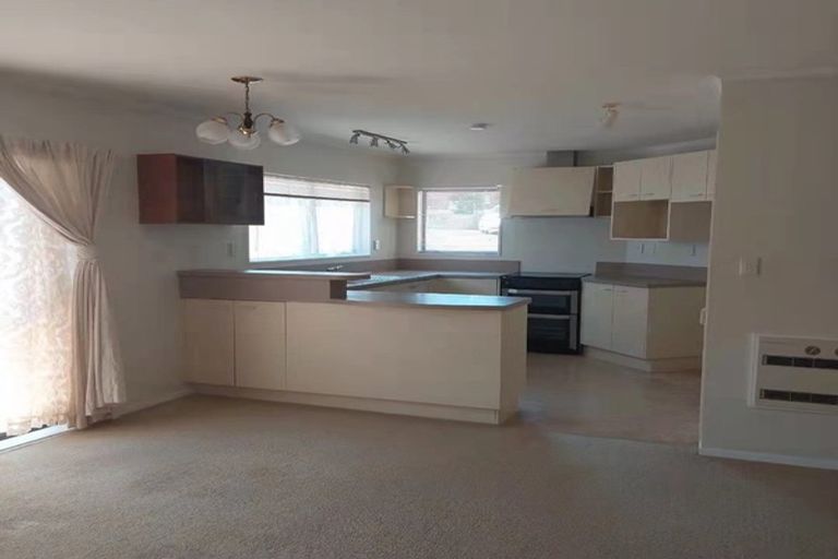 Photo of property in 17 Roy Street, Newtown, Wellington, 6021