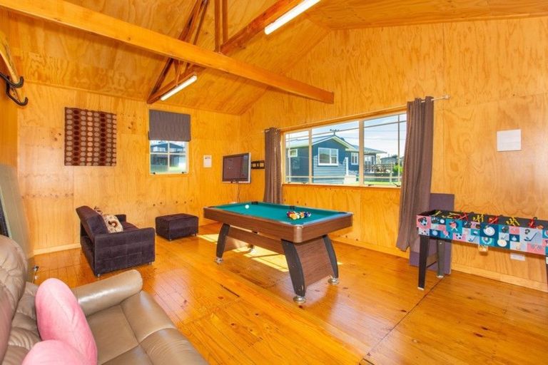 Photo of property in 11 Wainamu Road, Raglan, 3297