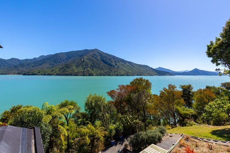 Photo of property in 606 Moetapu Bay Road, Moetapu Bay, Picton, 7282