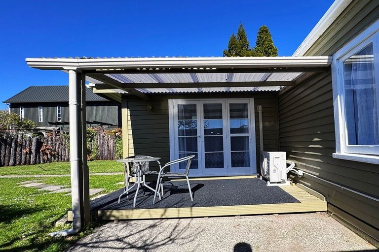 Photo of property in 30 Charles Road, Hannahs Bay, Rotorua, 3010